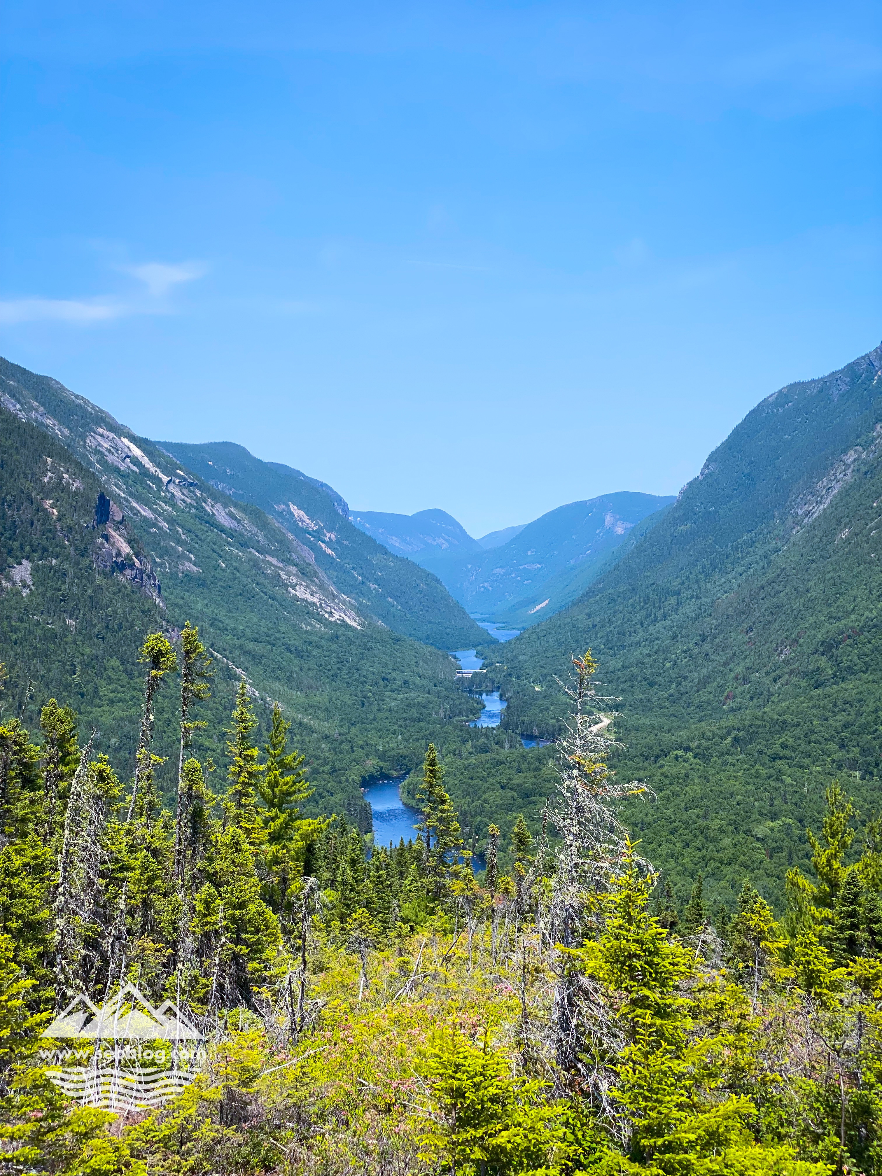 Hiking: Le Riverain Trail